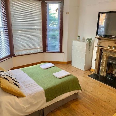Guest House Balham, South London Spacious, Lambert, 6 Rooms Available Eksteriør bilde